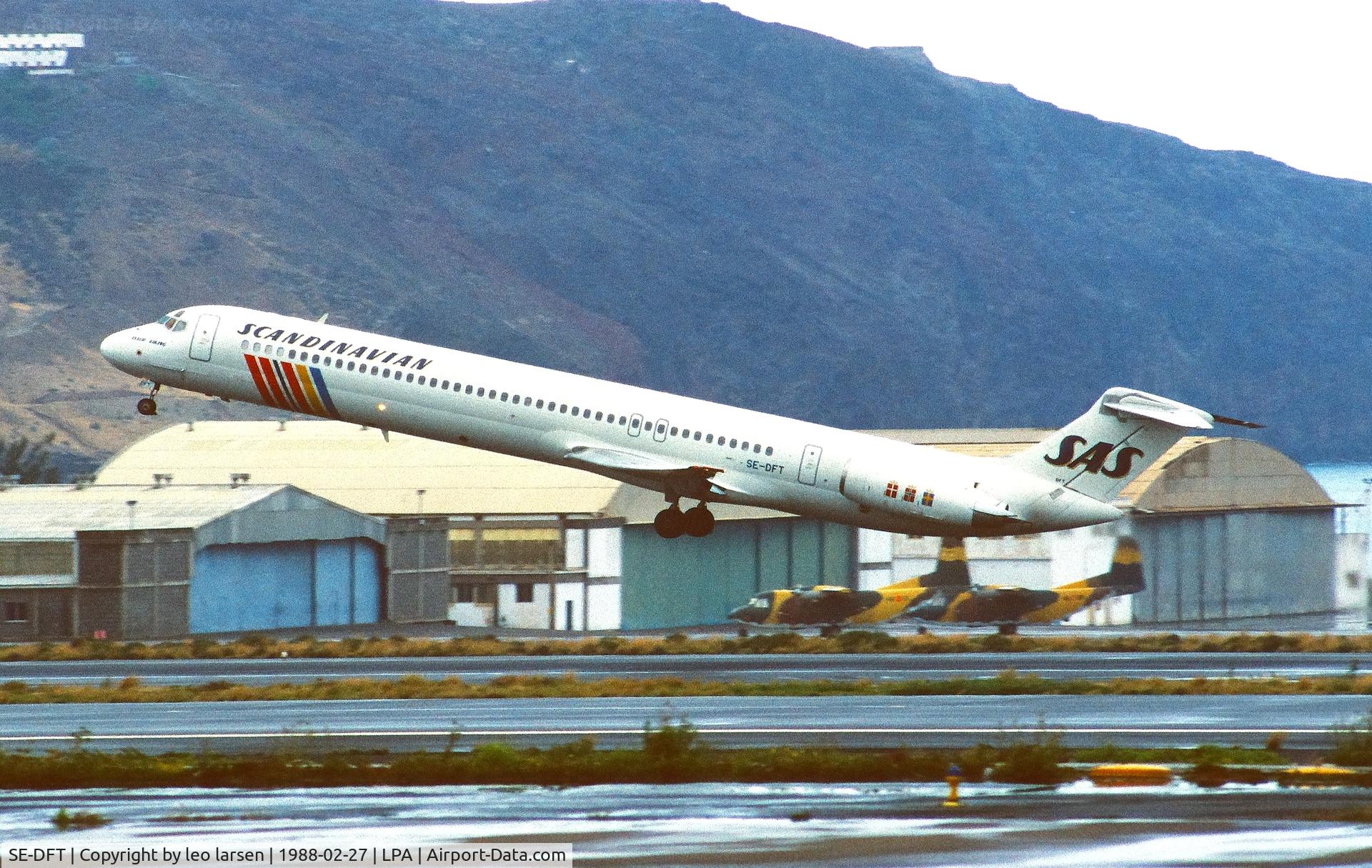 SE-DFT, 1985 McDonnell Douglas MD-82 (DC-9-82) C/N 49385, Las Palmas 27.2.1988