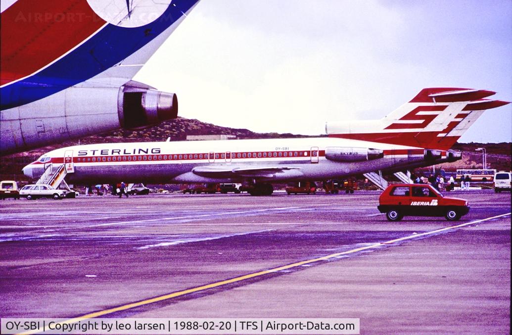 OY-SBI, 1983 Boeing 727-270 C/N 23052, Tenerife South 20.2.1988