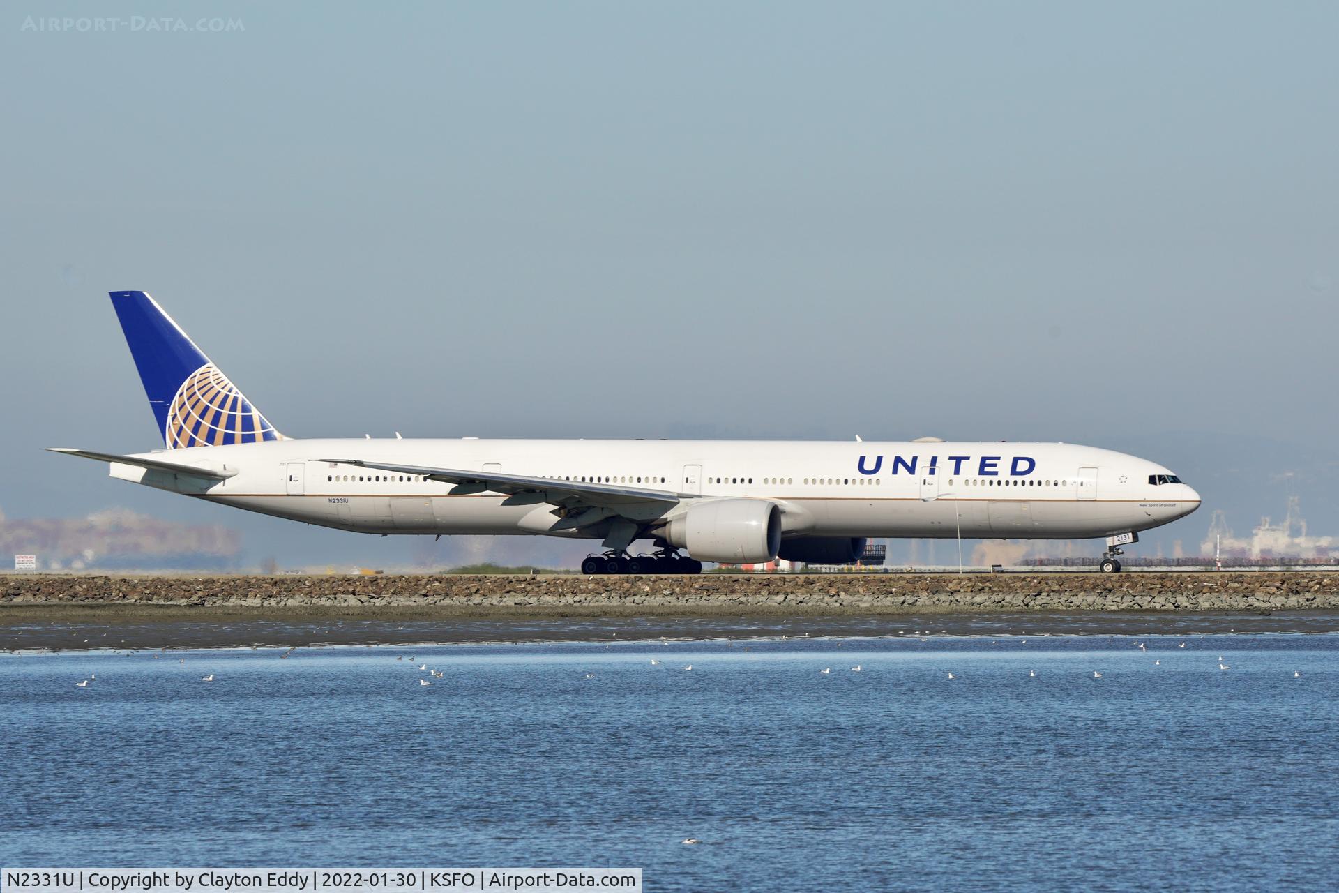 N2331U, 2016 Boeing 777-322/ER C/N 62642, SFO 2022.