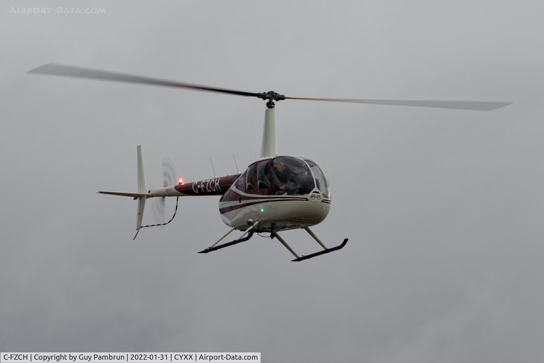 C-FZCH, 2019 Robinson R44 II C/N 14322, Landing