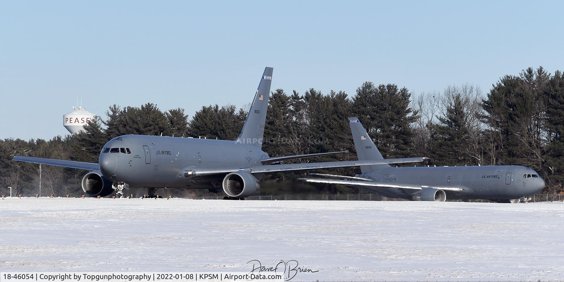 18-46054, 2017 Boeing KC-46A Pegasus C/N 41874/1200, PACK82 taking RW34 with 83 in tow.