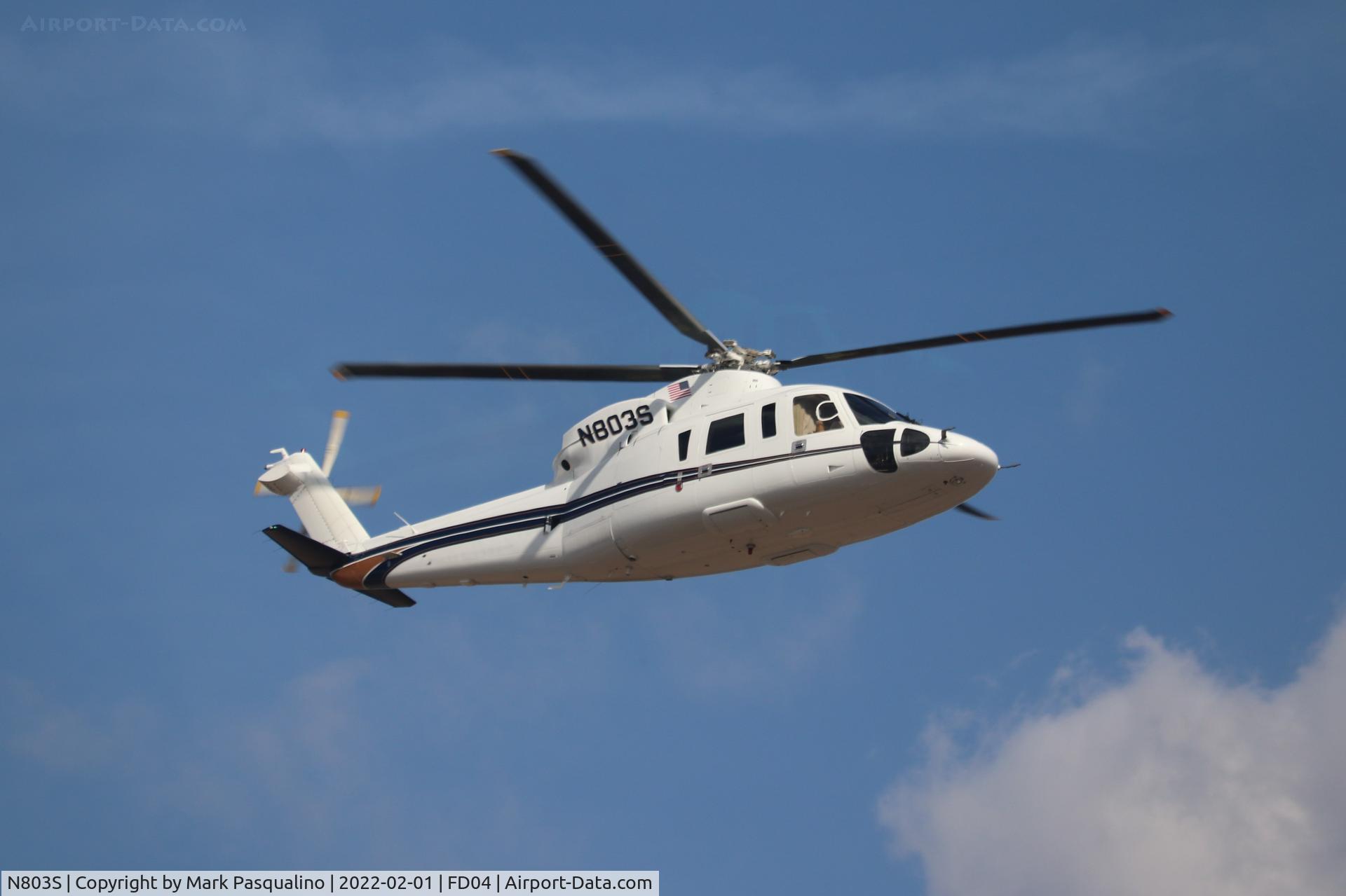 N803S, 2001 Sikorsky S-76C C/N 760520, Sikorsky S-76C