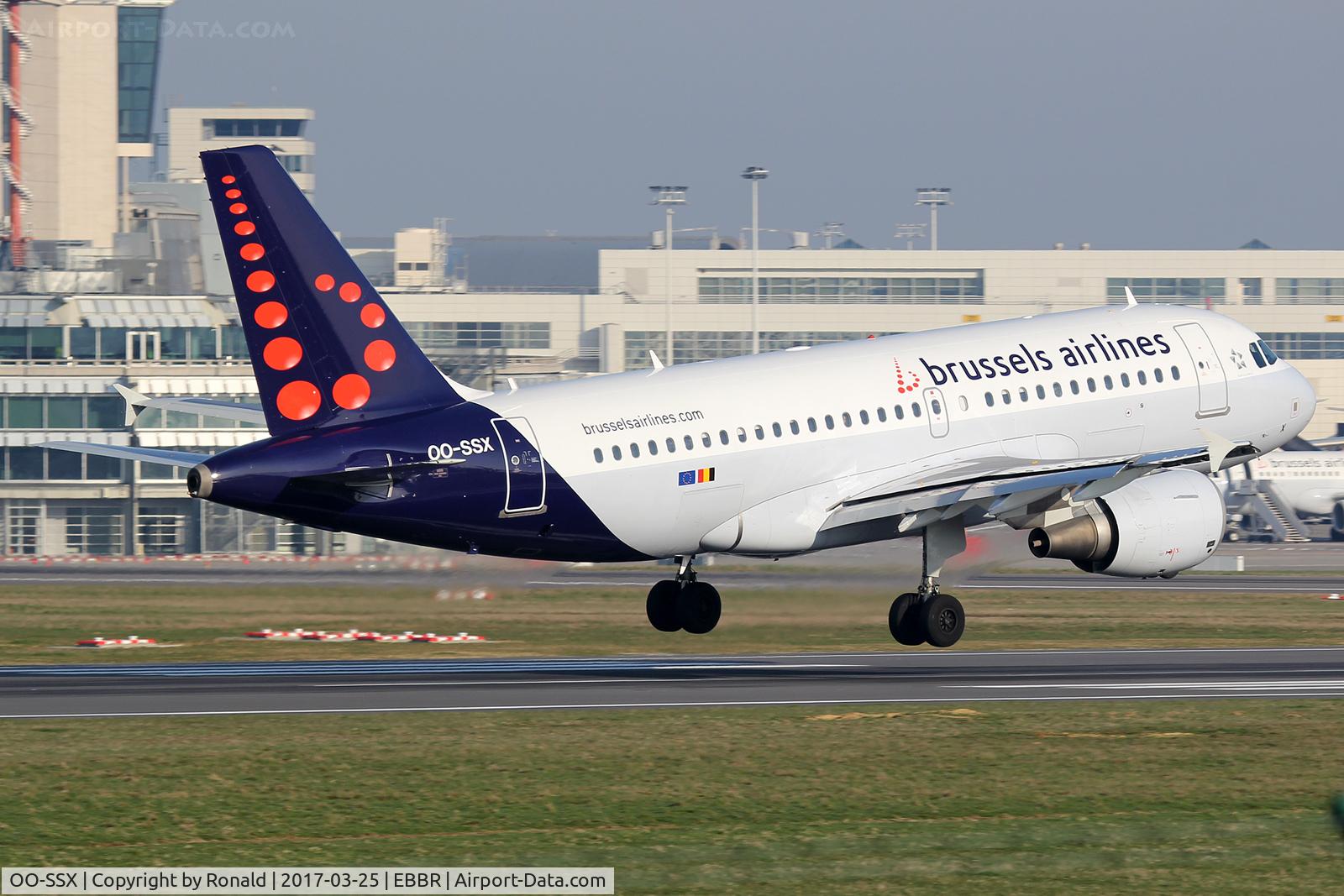 OO-SSX, 2004 Airbus A319-111 C/N 2260, at bru