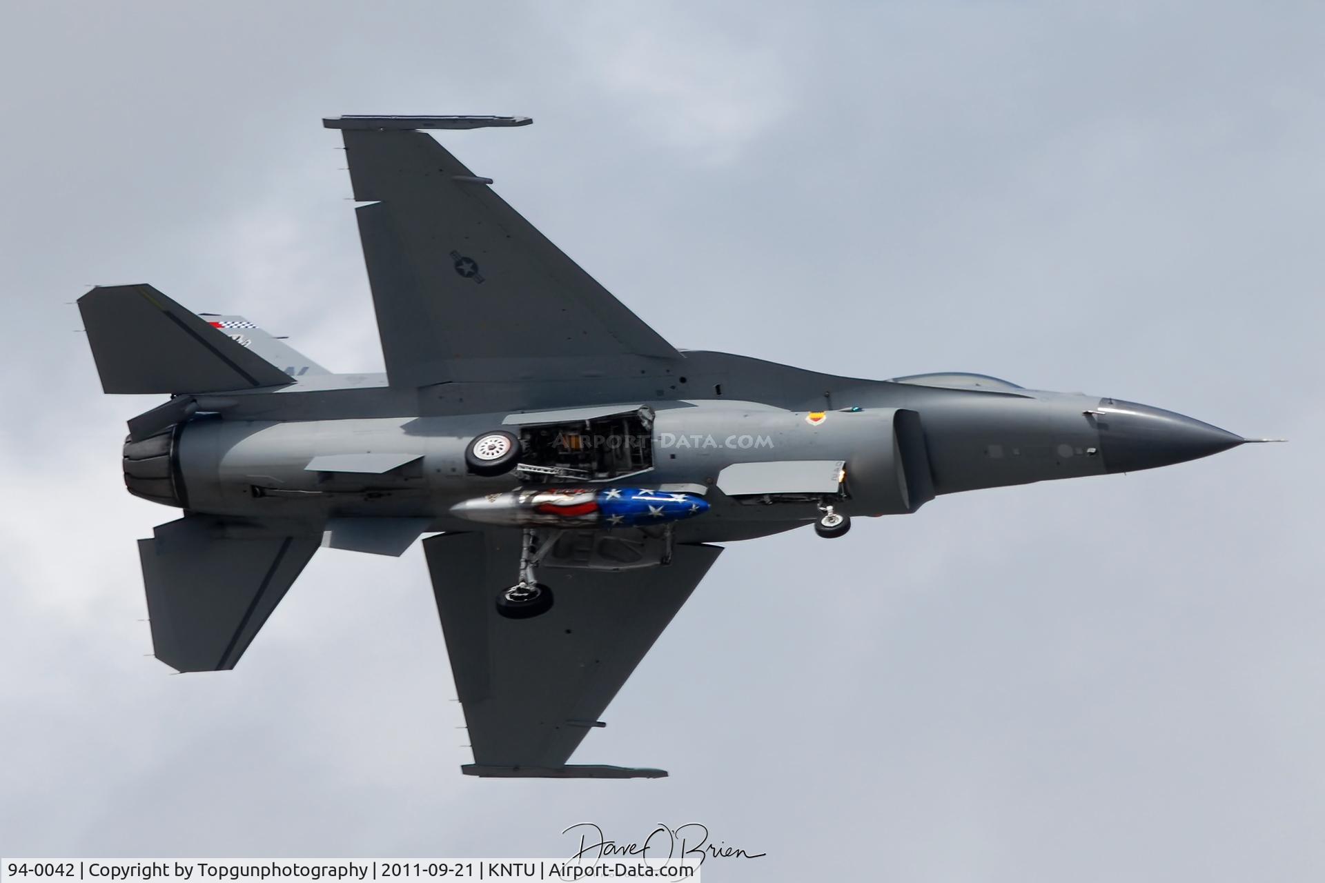 94-0042, Lockheed F-16CM Fighting Falcon C/N CC-194, Backup Viper Demo jet in the bank.