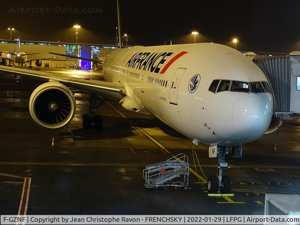 F-GZNF, 2009 Boeing 777-328/ER C/N 37433, Air France
