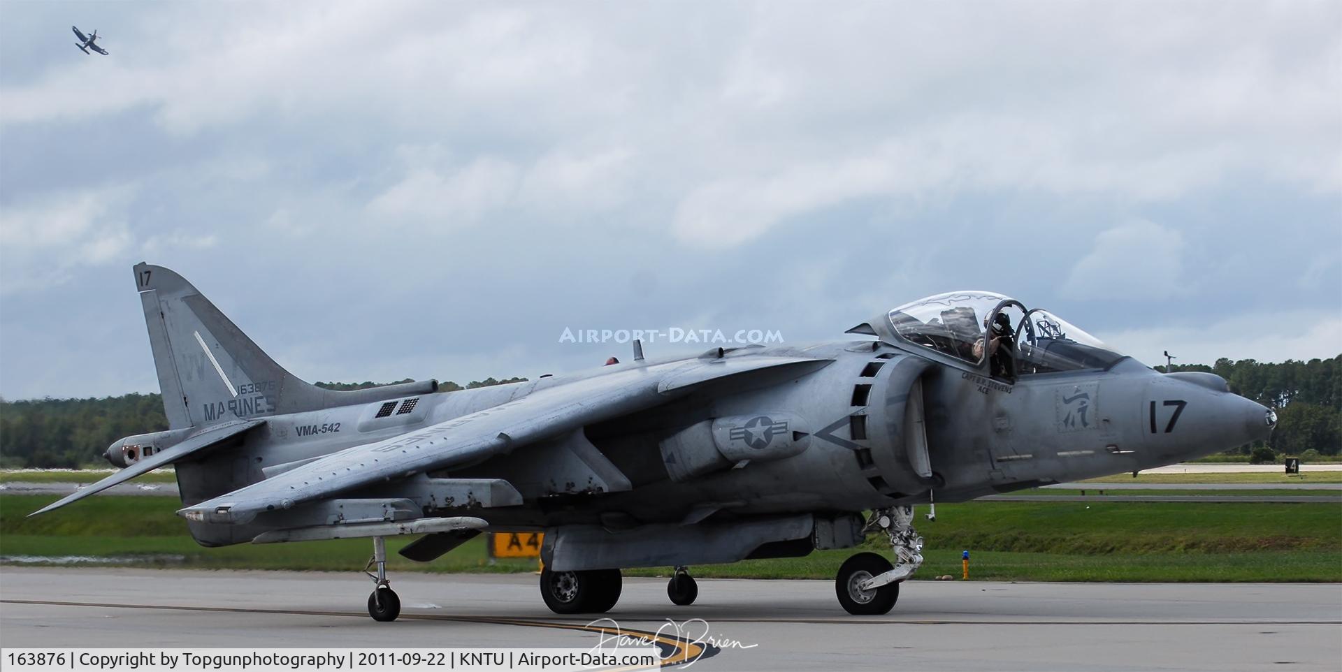 163876, McDonnell Douglas AV-8B Harrier II C/N 184, Harrier Demo waiting to take the active
