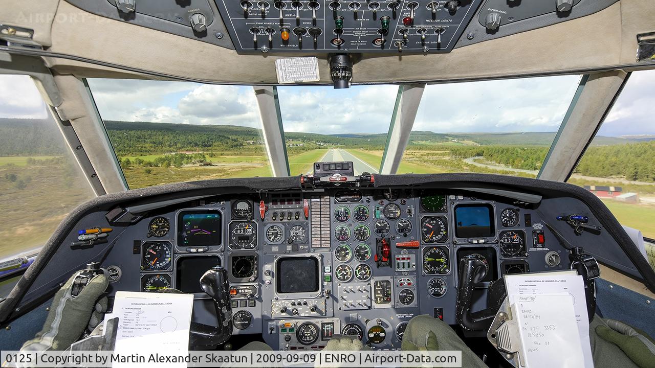 0125, Dassault Falcon (Mystere) 20C-5 C/N 125, During low approach at Røros airport.