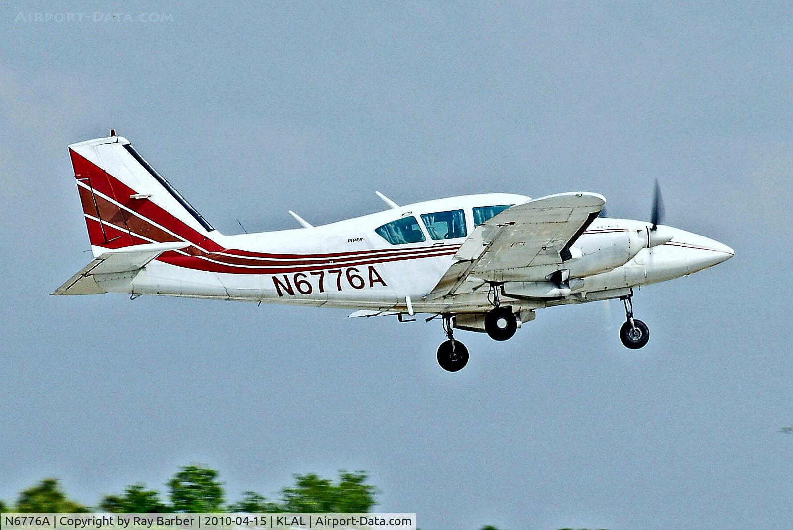 N6776A, 1979 Piper PA-23-250 Aztec C/N 27-7954088, N6776A   Piper PA-23-250 Aztec [27-7954088] Lakeland-Linder~N 15/04/2010