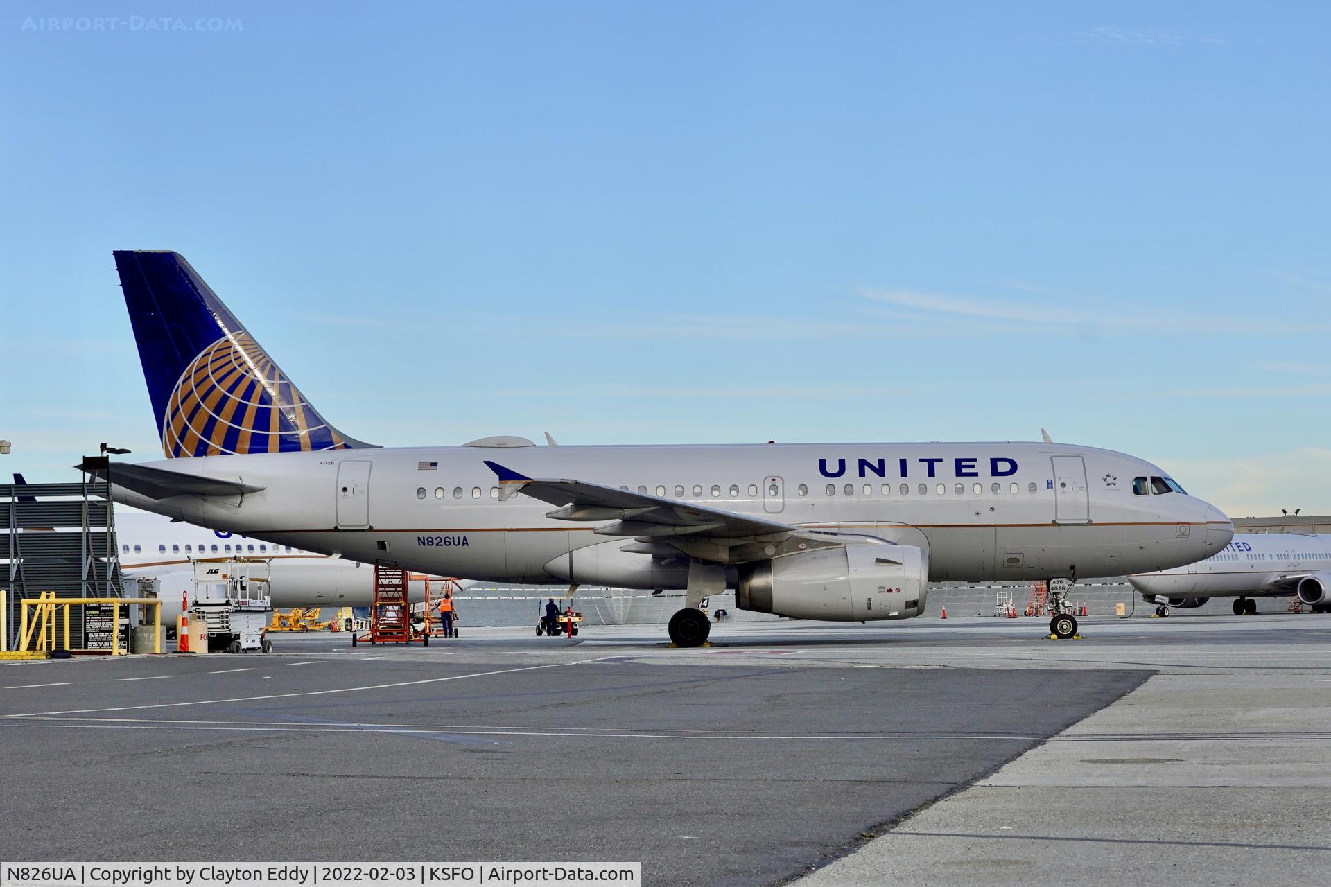 N826UA, 1999 Airbus A319-131 C/N 989, SFO 2022.