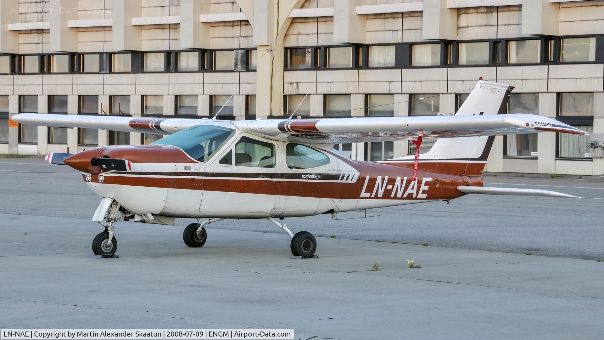 LN-NAE, 1976 Cessna 177RG Cardinal C/N 177RG1009, Parked at the ramp.