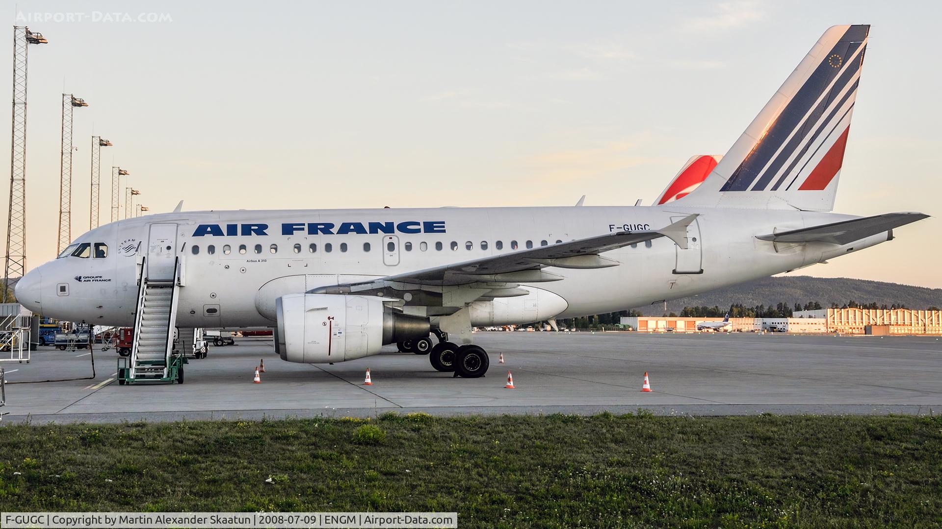 F-GUGC, 2002 Airbus A318-111 C/N 2071, Parked at the apron.