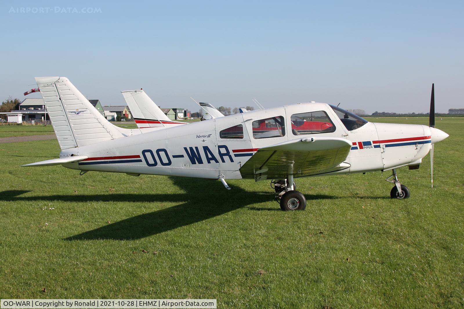 OO-WAR, Piper PA-28-161 Warrior III C/N 28-16112, at ehmz