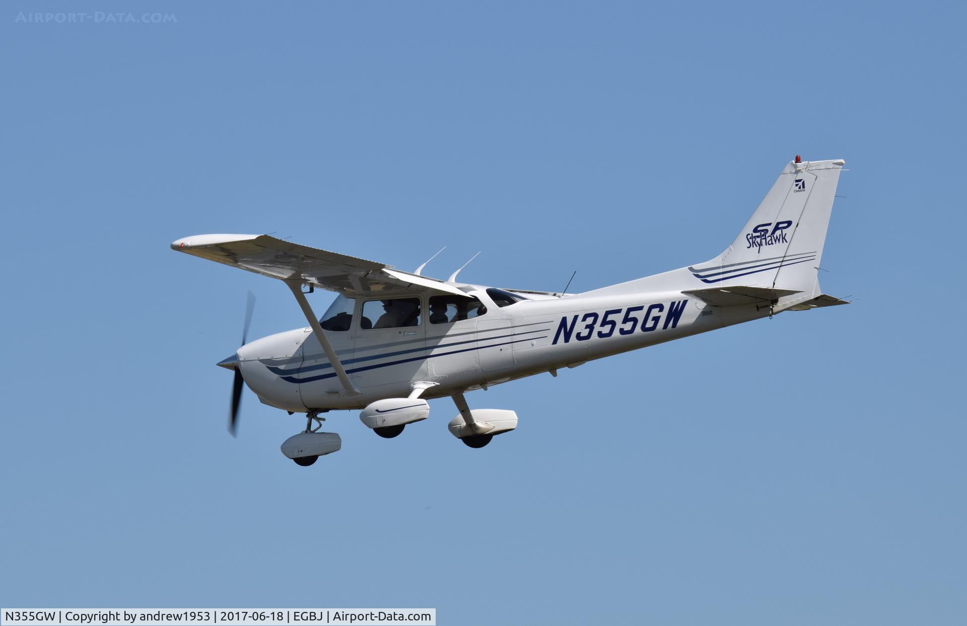 N355GW, 2003 Cessna 172S C/N 172S9355, N355GW at Gloucestershire Airport.