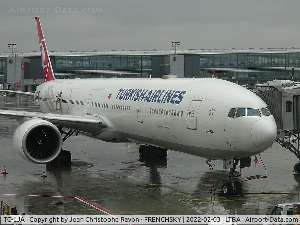 TC-LJA, 2015 Boeing 777-3F2/ER C/N 44121, 