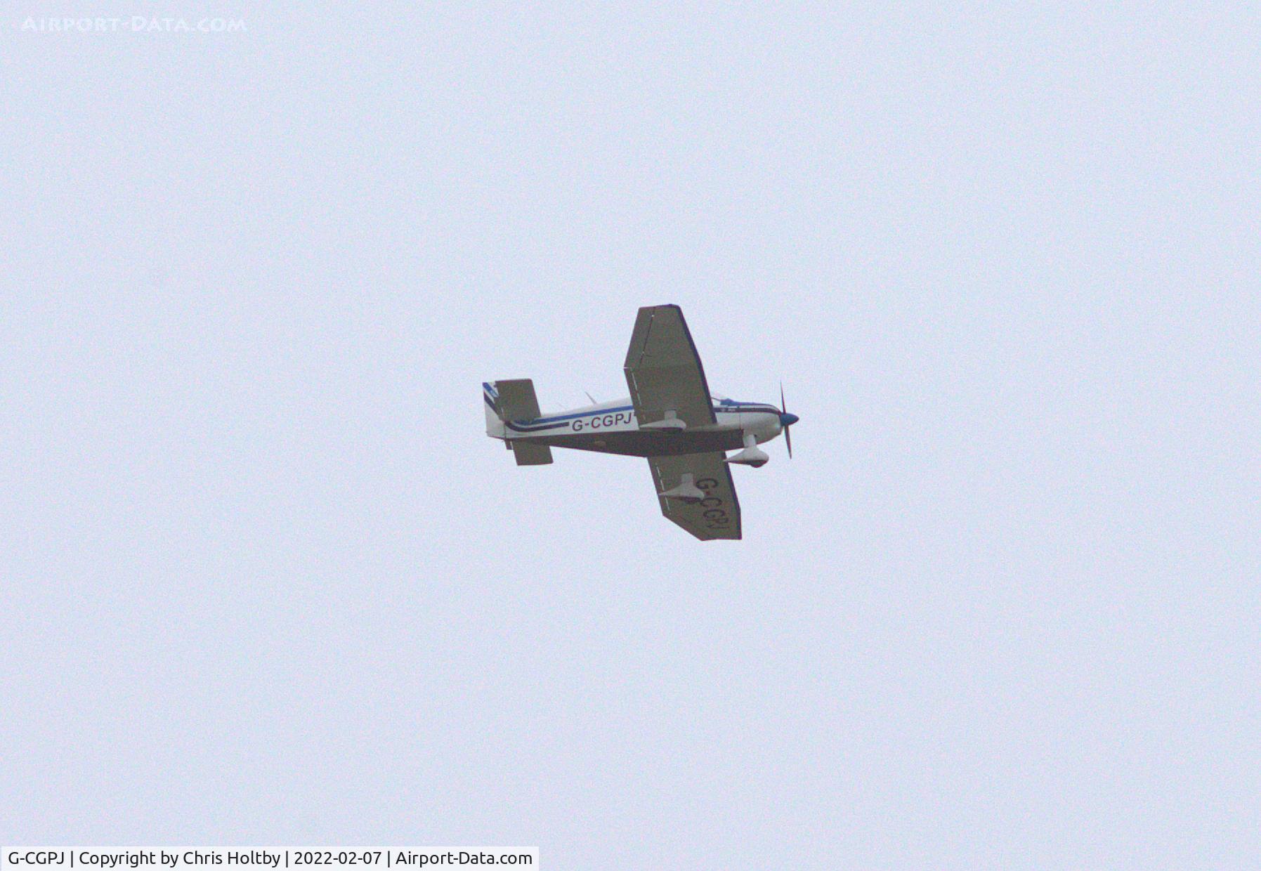 G-CGPJ, 2010 Robin DR400/140 C/N 957, Over Wallington in Herts.