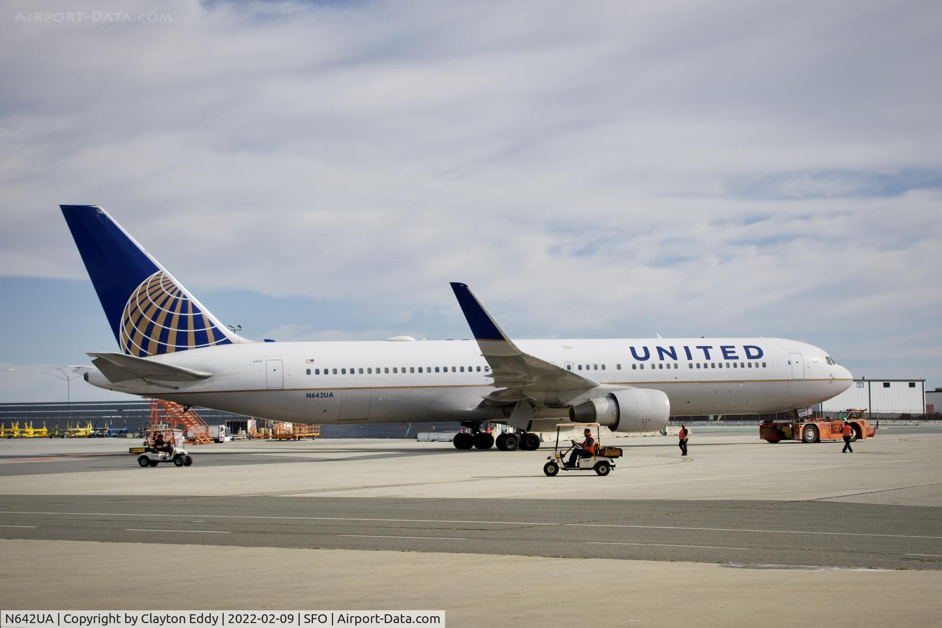 N642UA, 1991 Boeing 767-322 C/N 25092, SFO 2022.