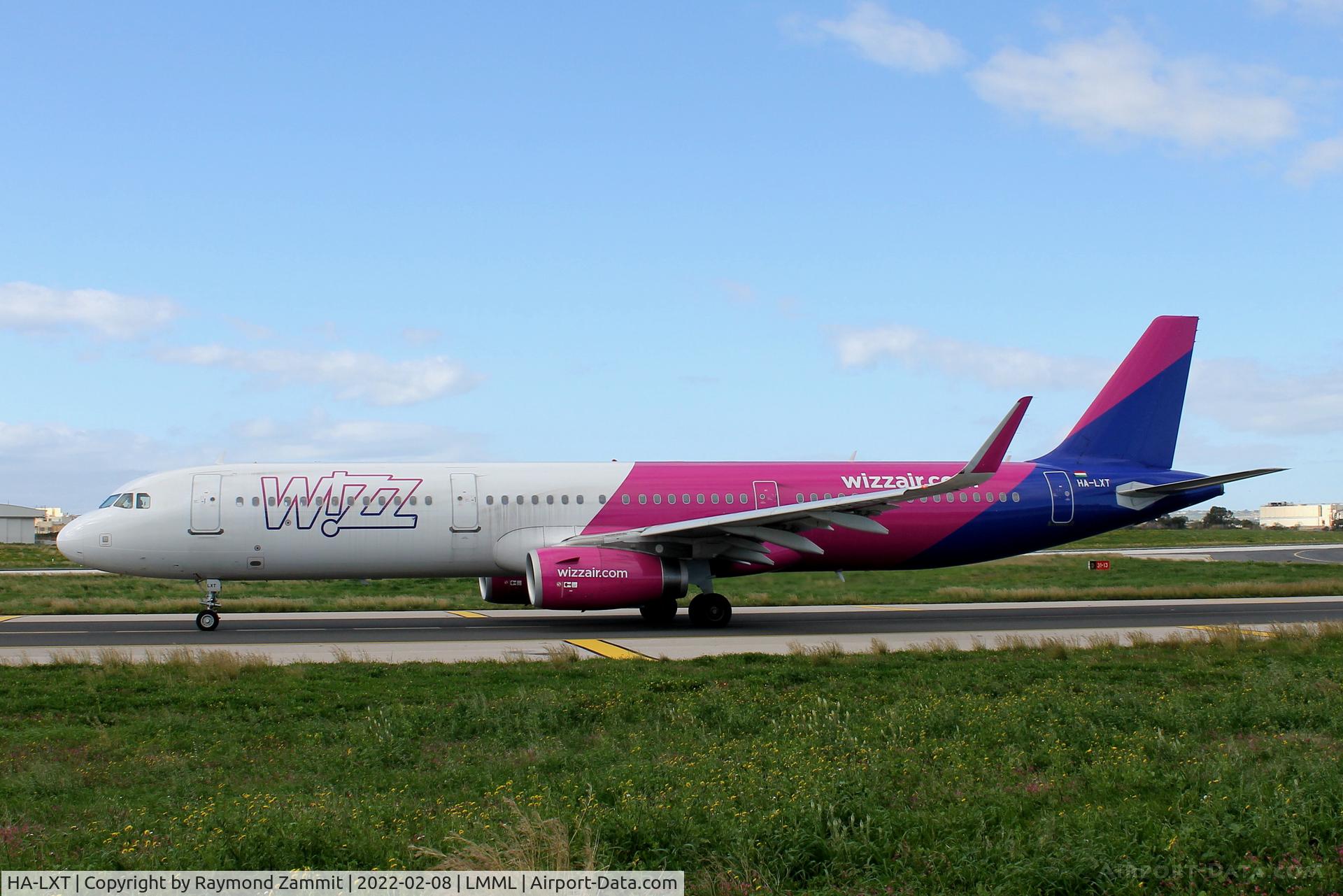 HA-LXT, 2017 Airbus A321-231 C/N 7706, A321 HA-LXT Wizzair
