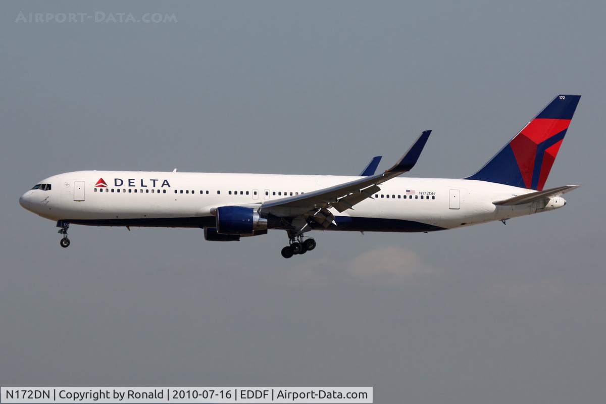 N172DN, 1990 Boeing 767-332 C/N 24775, at fra