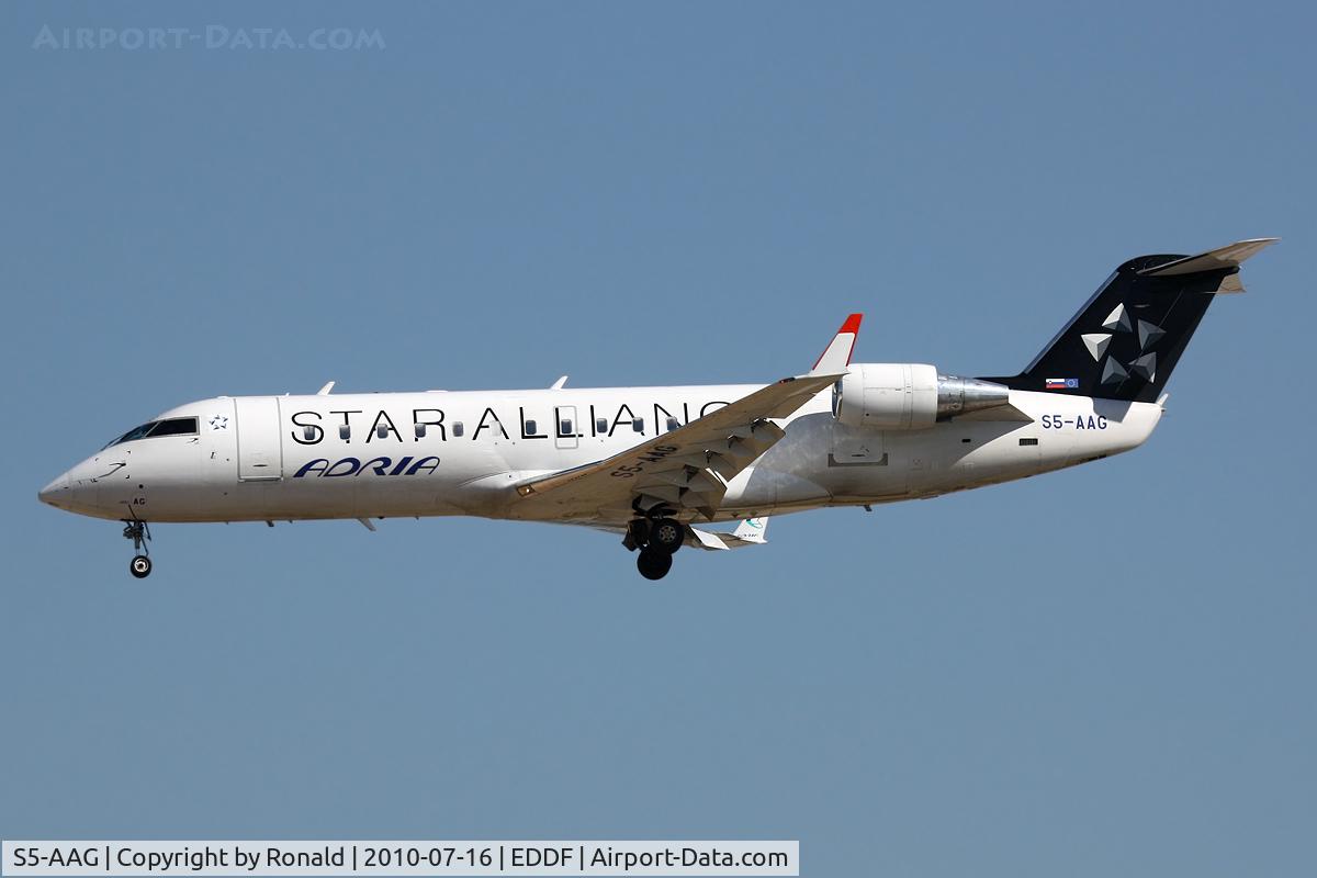 S5-AAG, 2000 Canadair CRJ-200LR (CL-600-2B19) C/N 7384, at fra