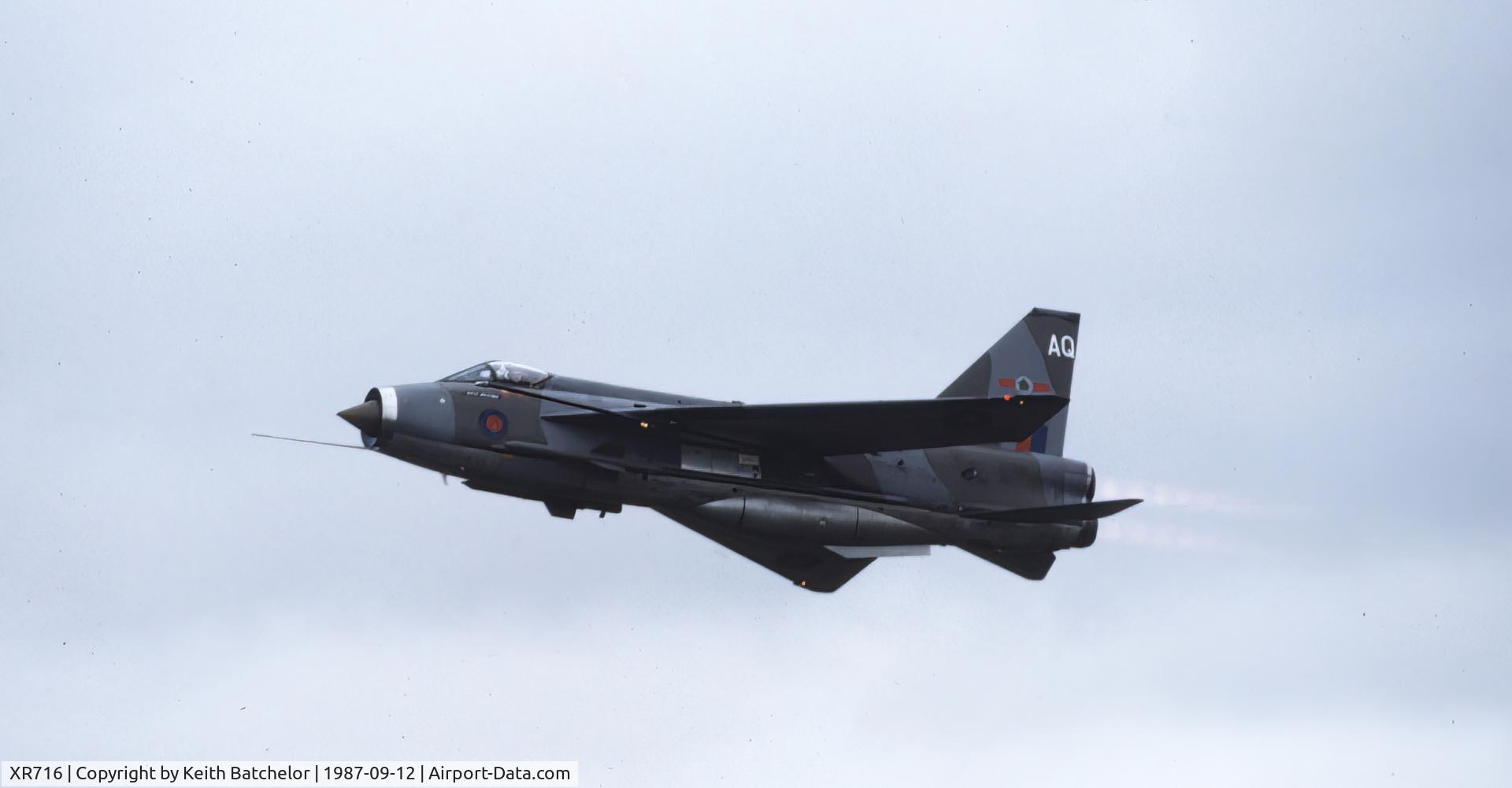XR716, 1964 English Electric Lightning F.3 C/N 95199, RAF Abingdon 1987