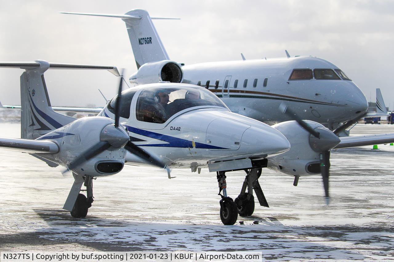 N327TS, 2006 Diamond DA-42 Twin Star C/N 42.AC027, N327TS @ KBUF