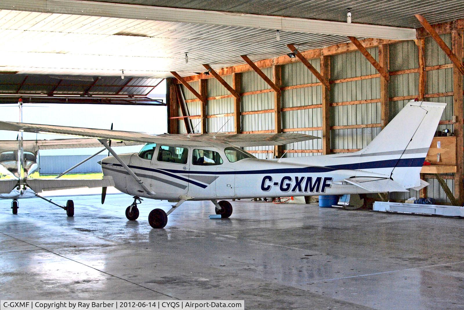 C-GXMF, 1975 Cessna 172M C/N 17263477, C-GXMF   Cessna 172M Skyhawk [172-63477] St. Thomas~C 14/06/2012
