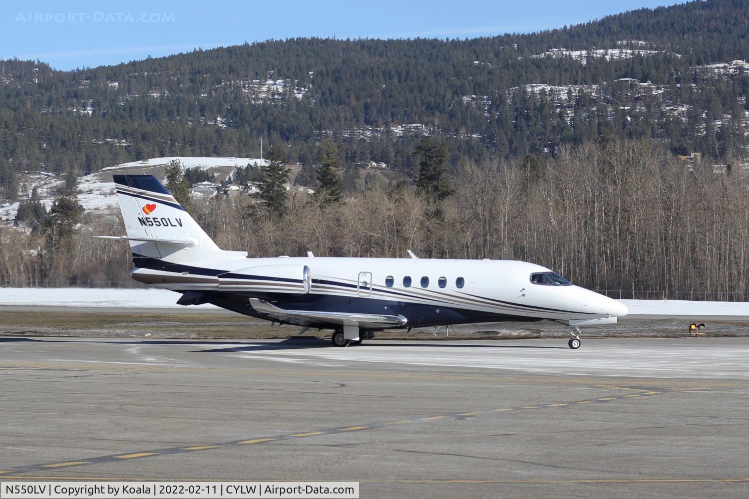 N550LV, 2017 Cessna 680A Citation Latitude C/N 680A-0066, Nice livery, a heartly departure.
