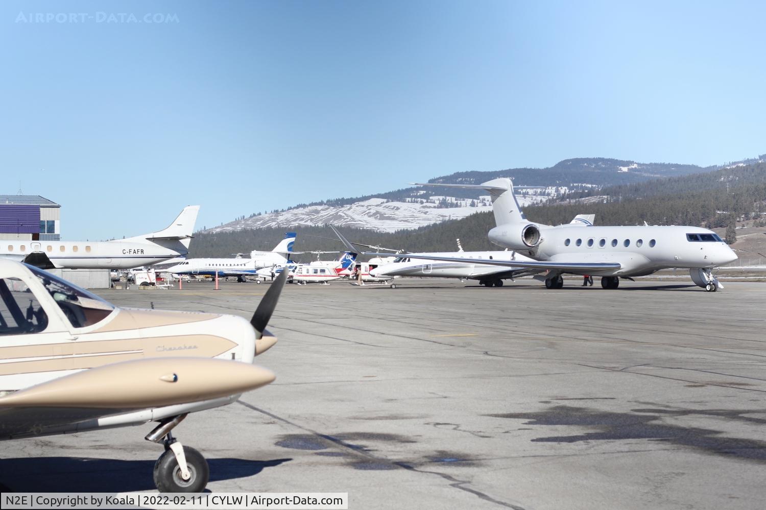 N2E, 2018 Gulfstream G-VI (G650ER) C/N 6310, Again a busy Friday at YLW.