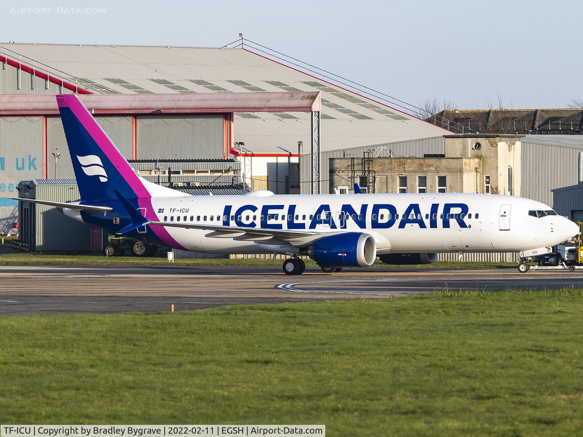 TF-ICU, 2018 Boeing 737-8 MAX C/N 44355, Fresh out of paint