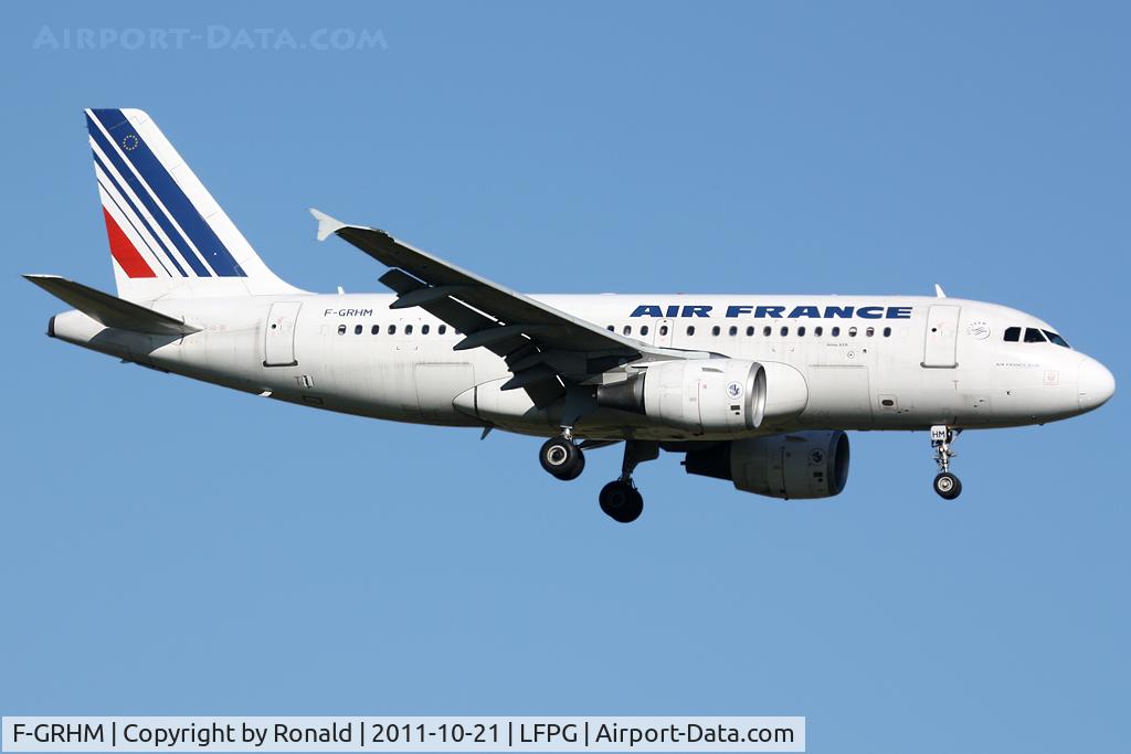 F-GRHM, 2000 Airbus A319-111 C/N 1216, at cdg