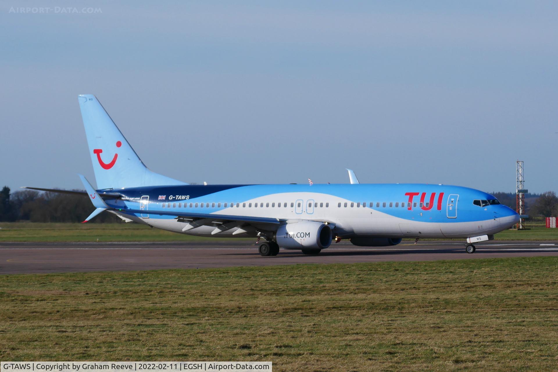 G-TAWS, 2014 Boeing 737-8K5 C/N 37241, Departing from Norwich.