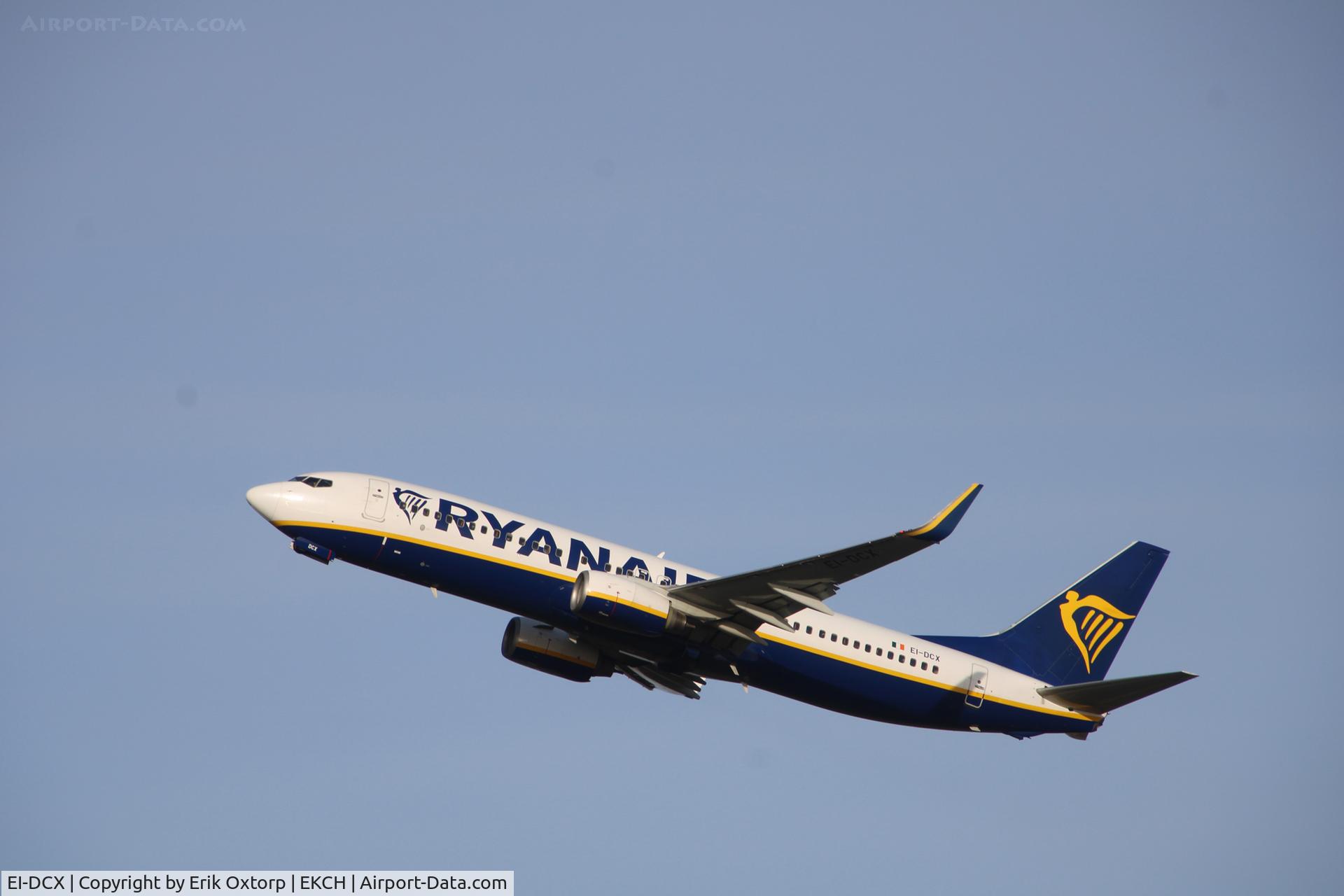 EI-DCX, 2004 Boeing 737-8AS C/N 33569, EX-DCX taking off rw 22R