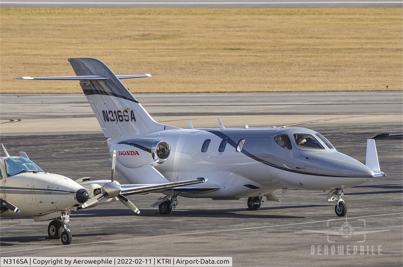 N316SA, 2017 Honda HA-420 HondaJet C/N 42000067, Parked on ramp at Tri-Cities Aviation, Tri-Cities Airport.