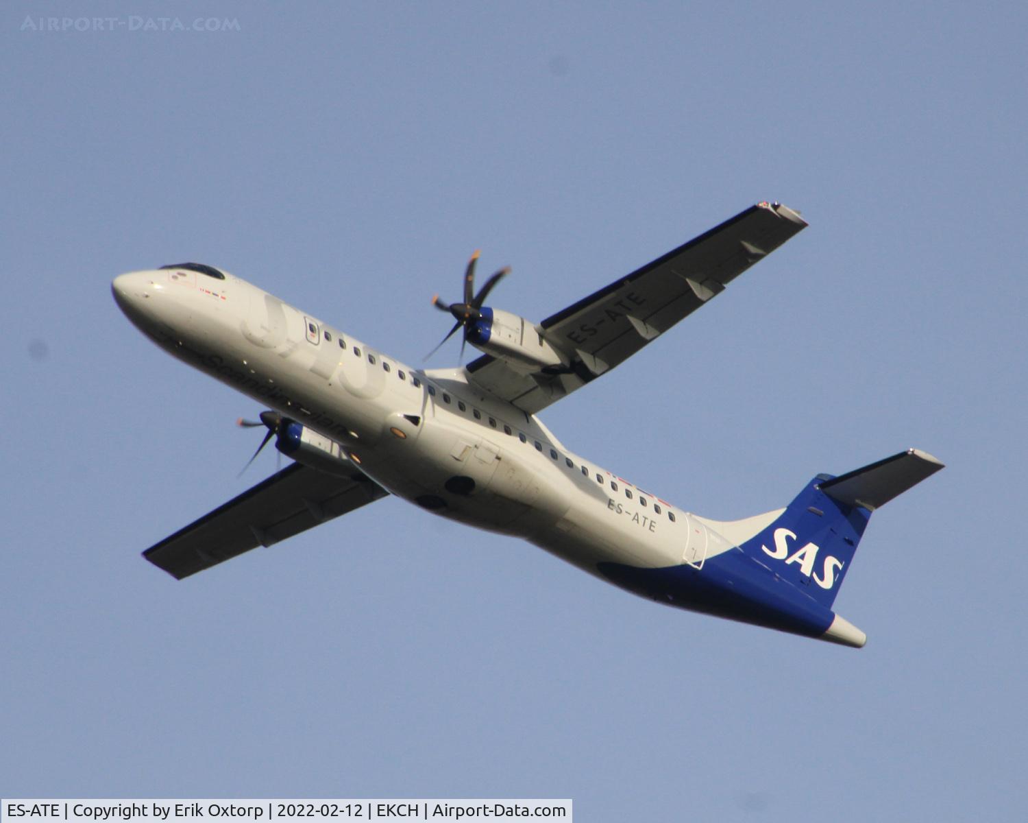 ES-ATE, 2013 ATR 72-600 (72-212A) C/N 1120, ES-ATE taking off rw 22R