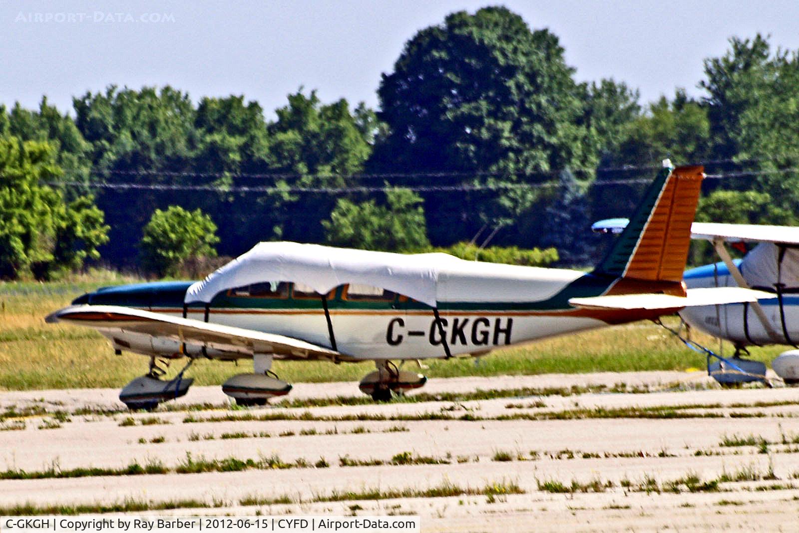 C-GKGH, 1967 Piper PA-32-260 Cherokee Six C/N 32-975, C-GKGH   Piper PA-32-260 Cherokee Six [32-975] Brantford~C 15/06/2012