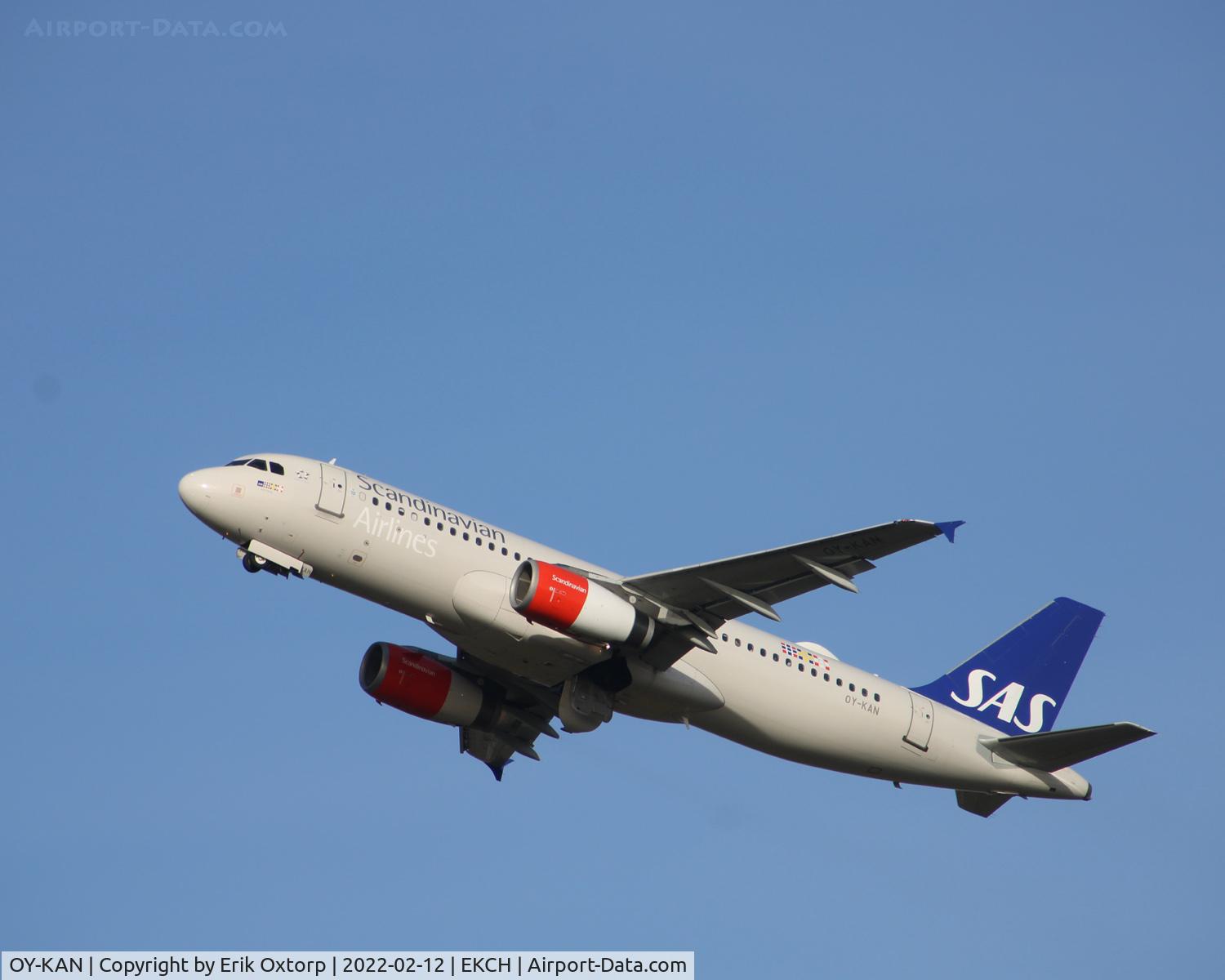 OY-KAN, 2006 Airbus A320-232 C/N 2958, OY-KAN taking off rw 22R