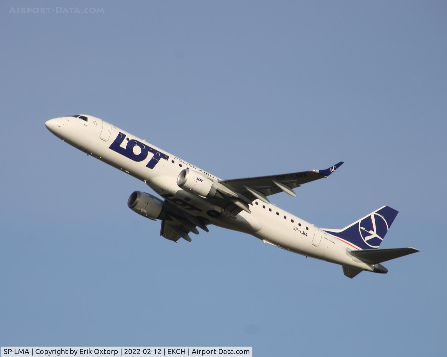 SP-LMA, 2018 Embraer ERJ-190 (ERJ-190-100 STD) C/N 19000761, SP-LMA taking off rw 22R