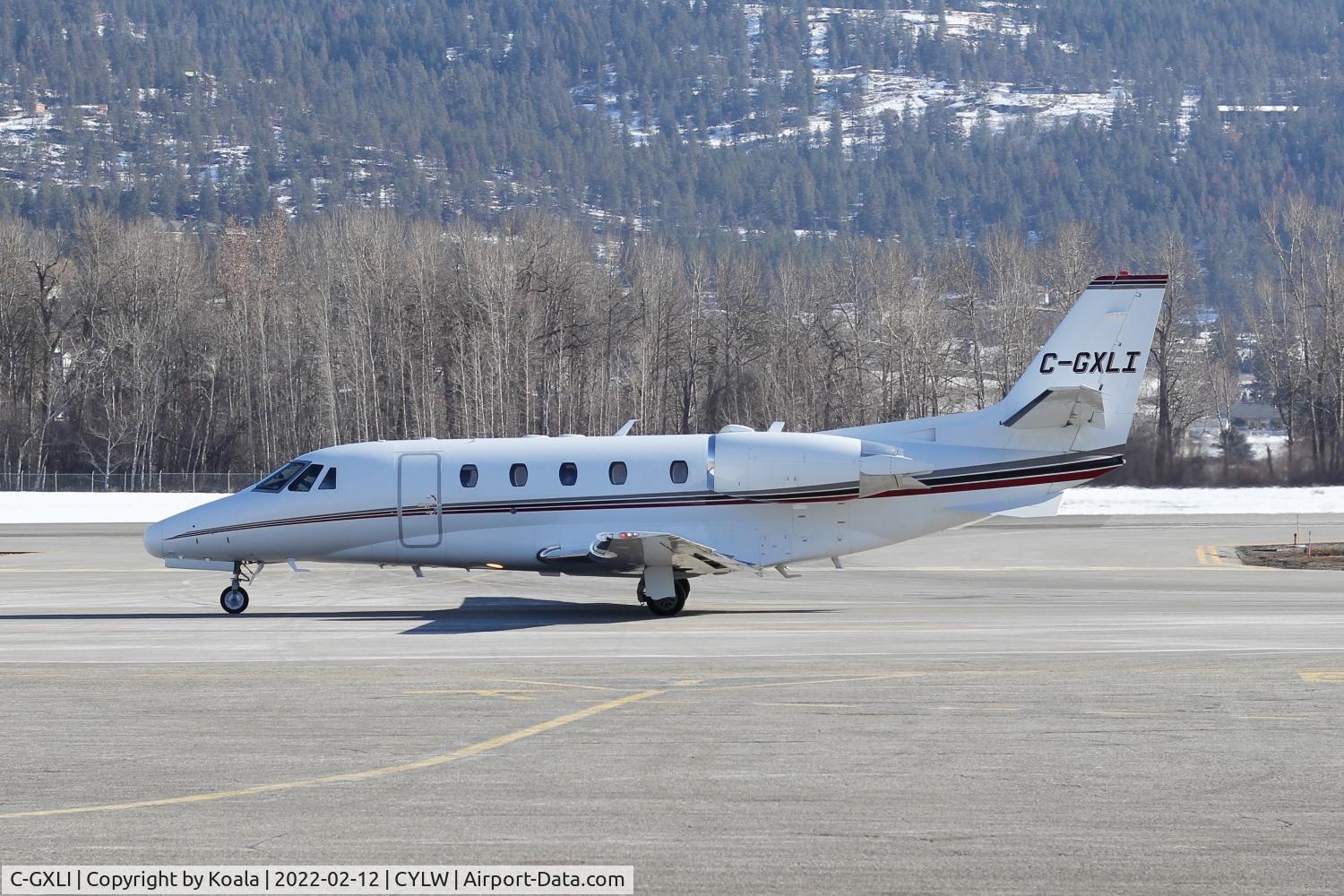 C-GXLI, 2001 Cessna 560XL Citation Excel C/N 560-5221, Another C560 this Morning.
