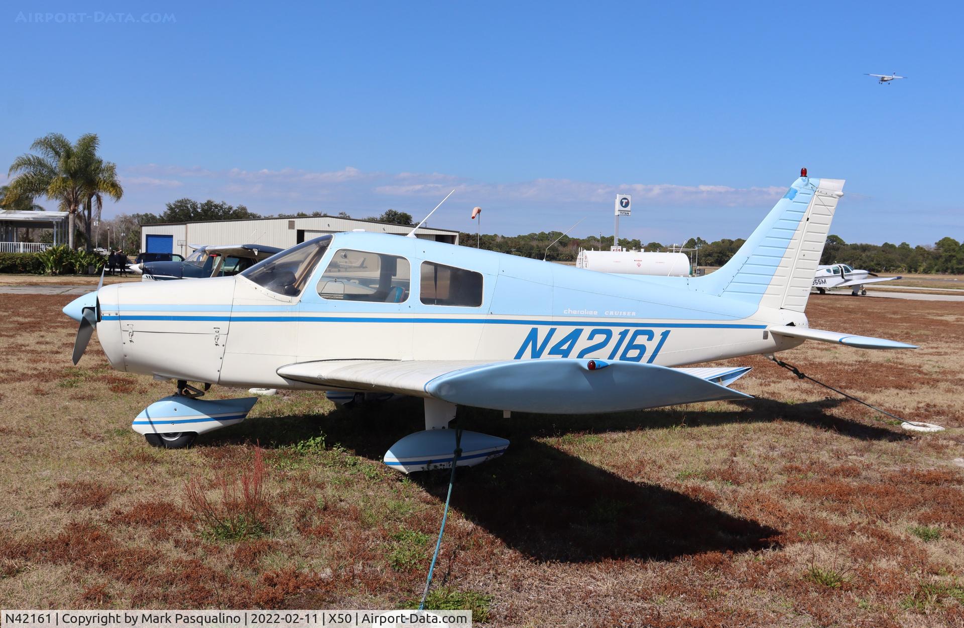 N42161, 1974 Piper PA-28-140 C/N 28-7425312, Piper PA-28-140