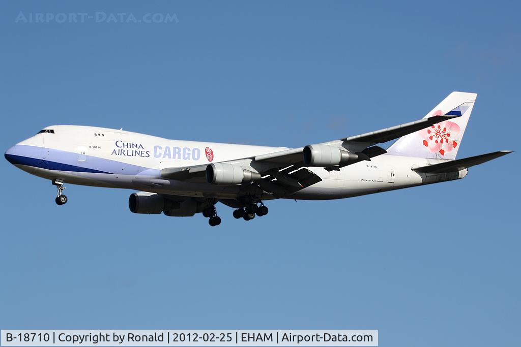B-18710, 2002 Boeing 747-409F/SCD C/N 30767, at spl