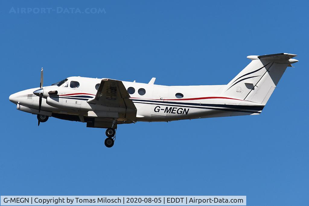 G-MEGN, 1995 Beech B200 Super King Air King Air C/N BB-1518, 