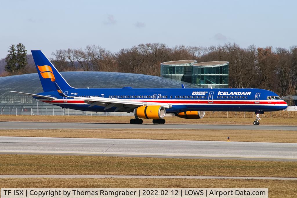 TF-ISX, 2000 Boeing 757-3E7 C/N 30179, Icelandair Boeing 757-300 