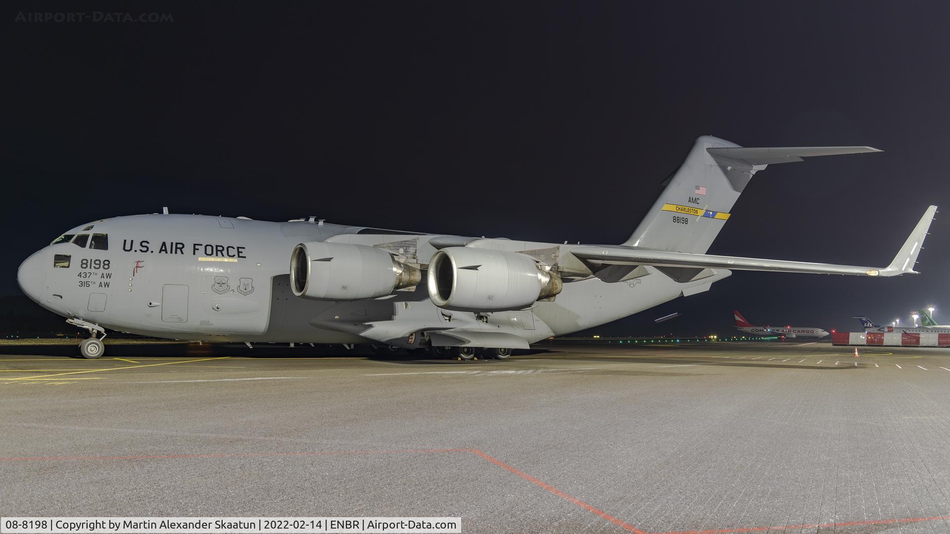 08-8198, 2008 Boeing C-17A Globemaster III C/N P-198, Parked at stand 1L.