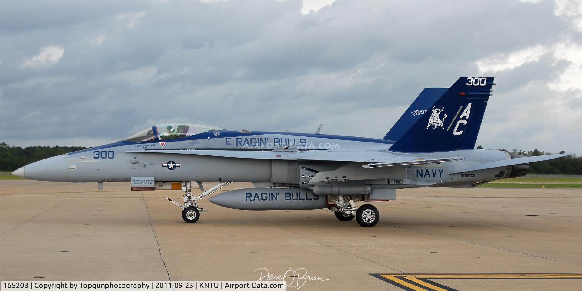 165203, McDonnell Douglas F/A-18C Hornet C/N 1360/C428, VFA-37 (Ragin Bulls)