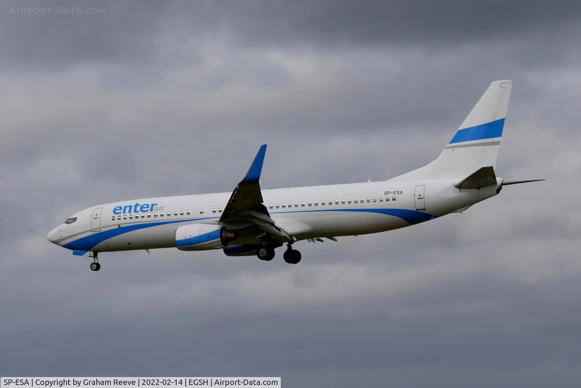 SP-ESA, 2003 Boeing 737-8Q8 C/N 30680, Landing at Norwich.