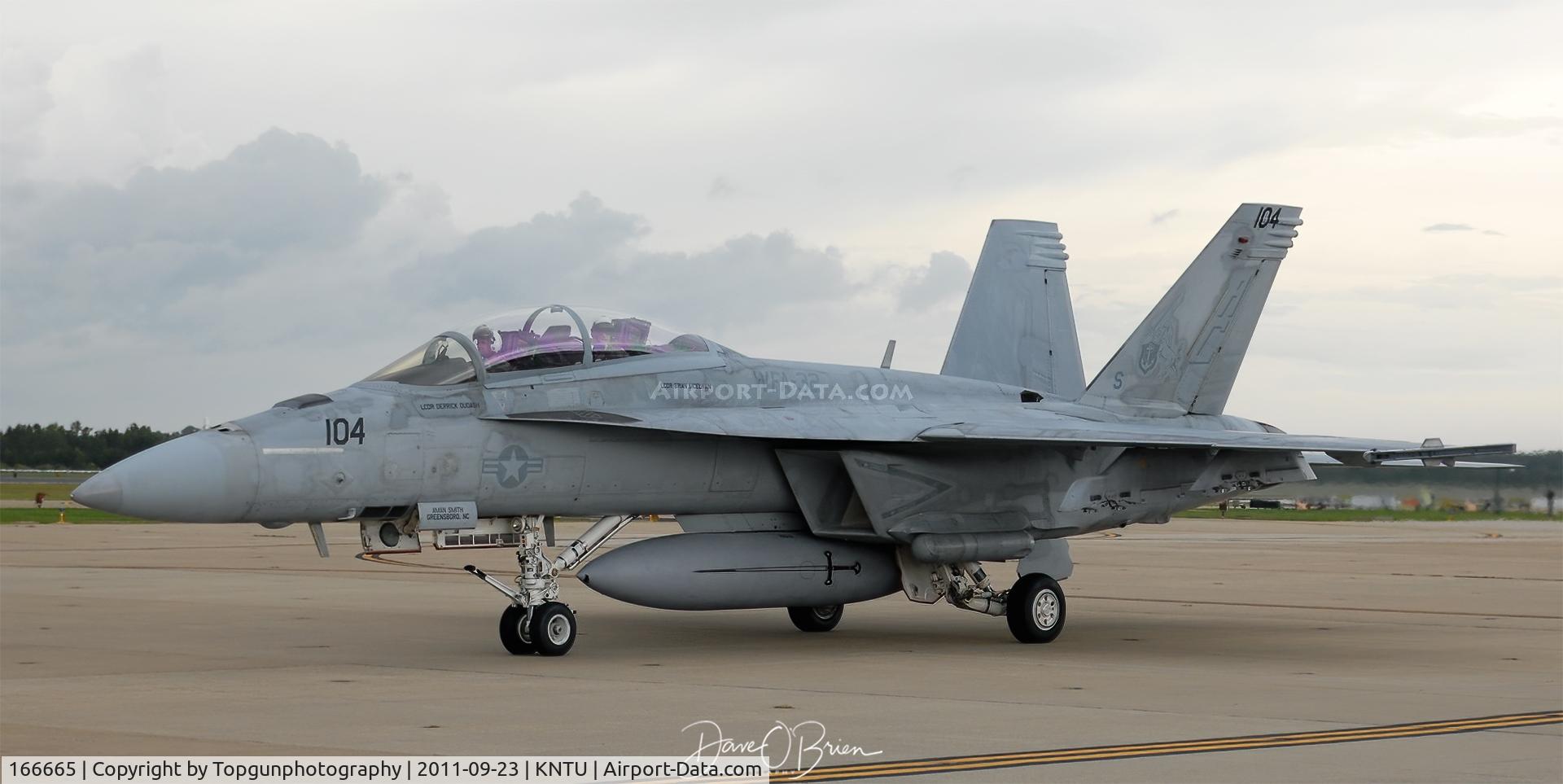 166665, Boeing F/A-18F Super Hornet C/N F143, VFA-32 Swordsman