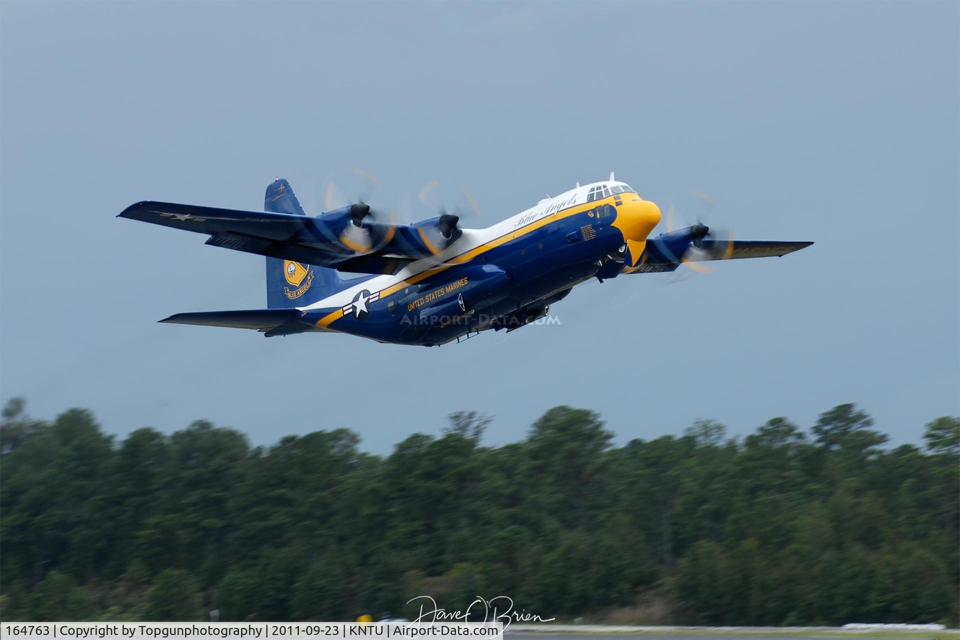 164763, 1992 Lockheed C-130T Hercules C/N 382-5258, Bert taking to the skies