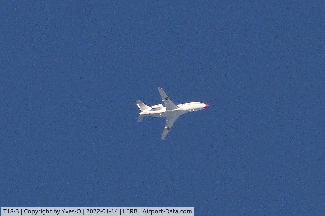 T18-3, 1989 Dassault Falcon 900B C/N 077, Dassault Falcon 900B, Flight over Brest-Bretagne airport (LFRB-BES)