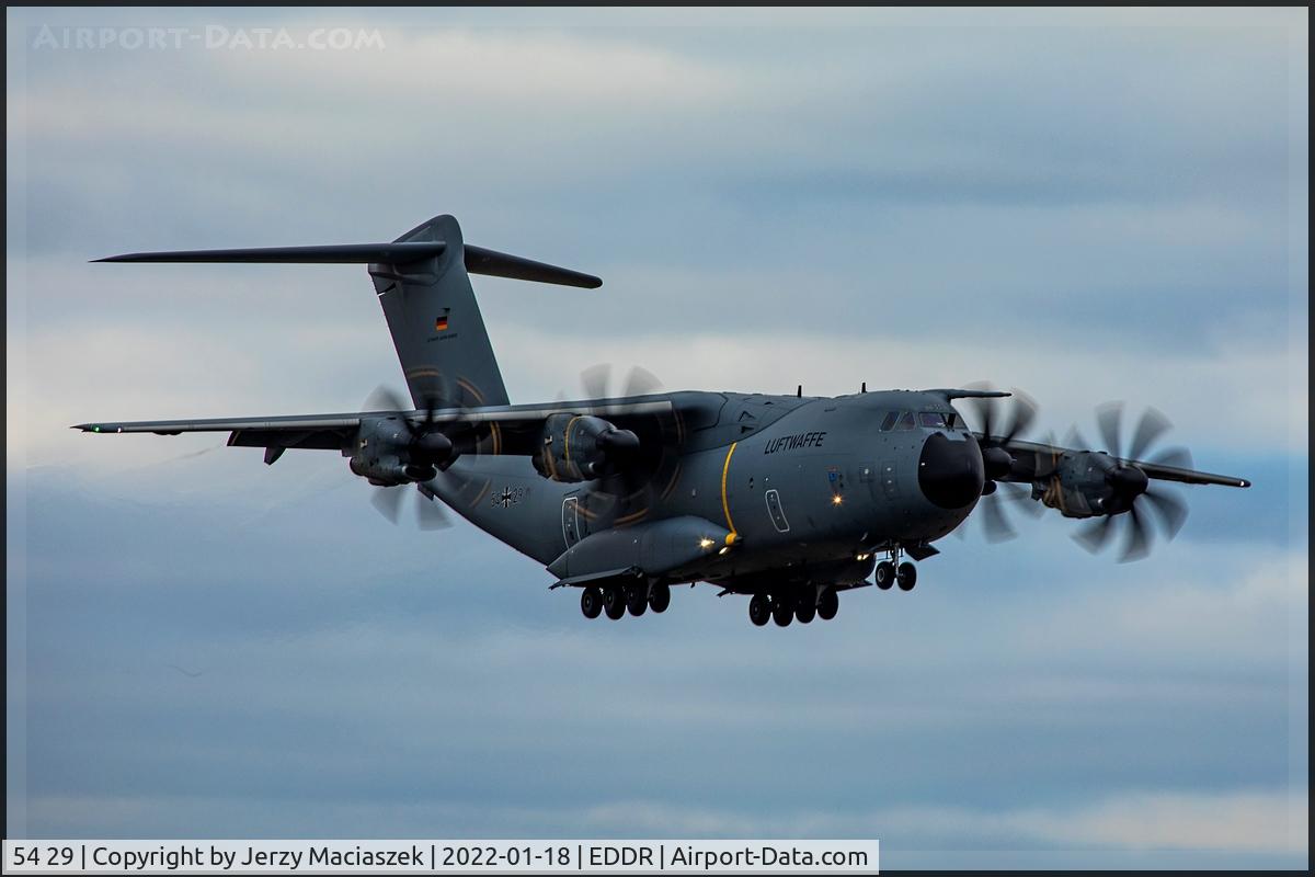 54 29, 2019 Airbus A400M-180 Atlas C/N 090, 2019 Airbus A400M-180 Atlas, c/n: 090