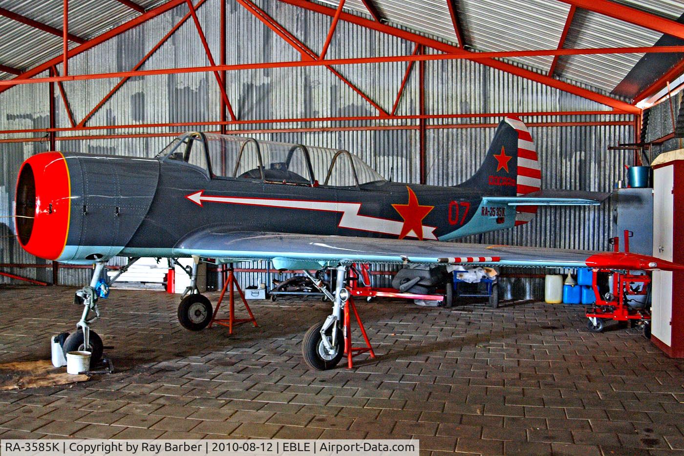 RA-3585K, Yakovlev Yak-52 C/N 9011107, RA-3585K   Yakovlev Yak-52 [9011107] Balen-Keiheuvel~OO 12/08/2010